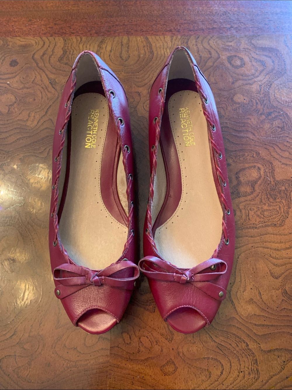 Kenneth Cole Reaction Women's Wine Red Peep-Toe Ballet Flats